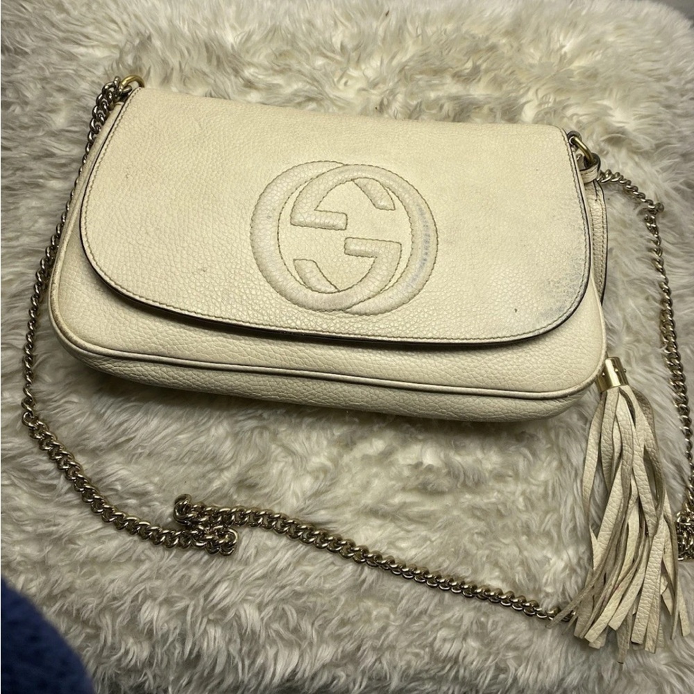 Gucci Cream Crossbody Bag with Gold Chain